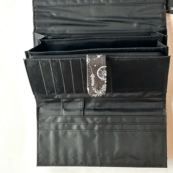 🍒NWT Jane & Berry Paris Print Large Accordion Wallet. Black/White/Red - Picture 5 of 11